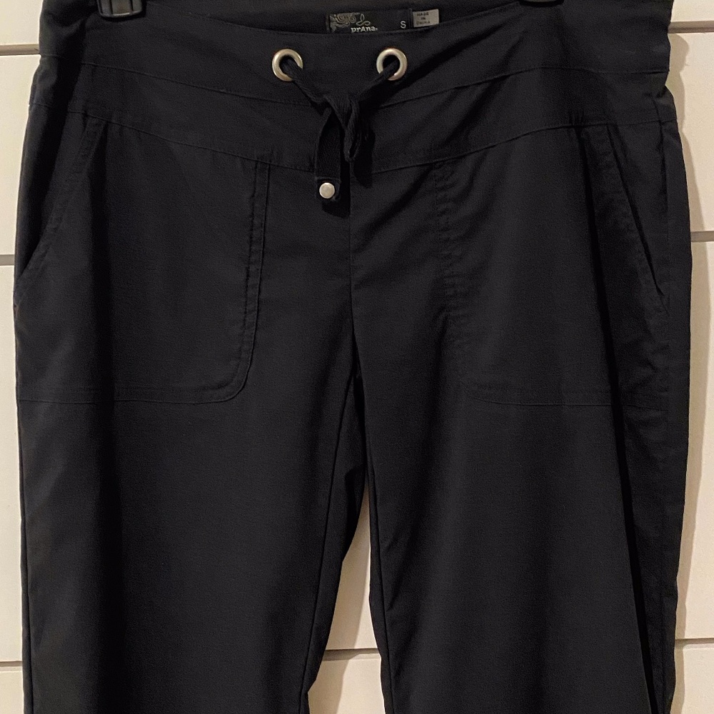 Prana Black Bliss Capri Pants Size S Tie Waist